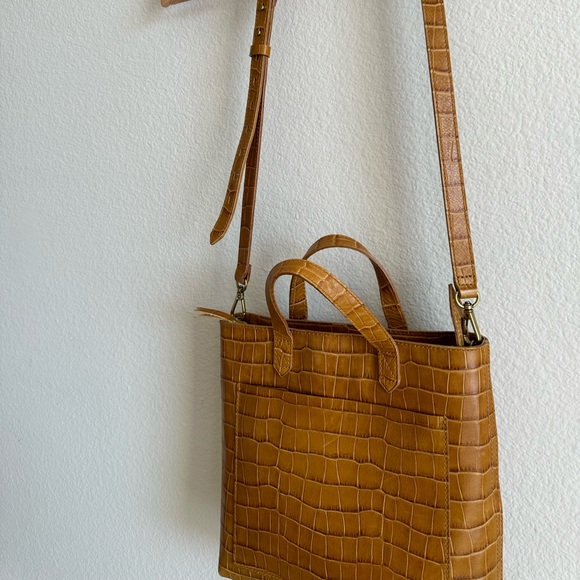 Madewell Zip-Top Small Transport Crossbody in Croc Embossed Leather - Picture 7 of 16